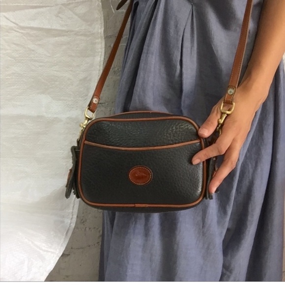 Dooney & Bourke ultra rare Air Force blue pebbled leather large SCOTTISH KILTY - Picture 2 of 14